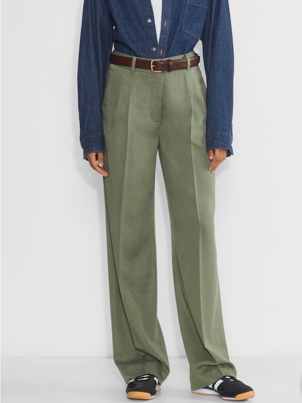 Aritzia The Effortless Pant Smoky Sage Size 2